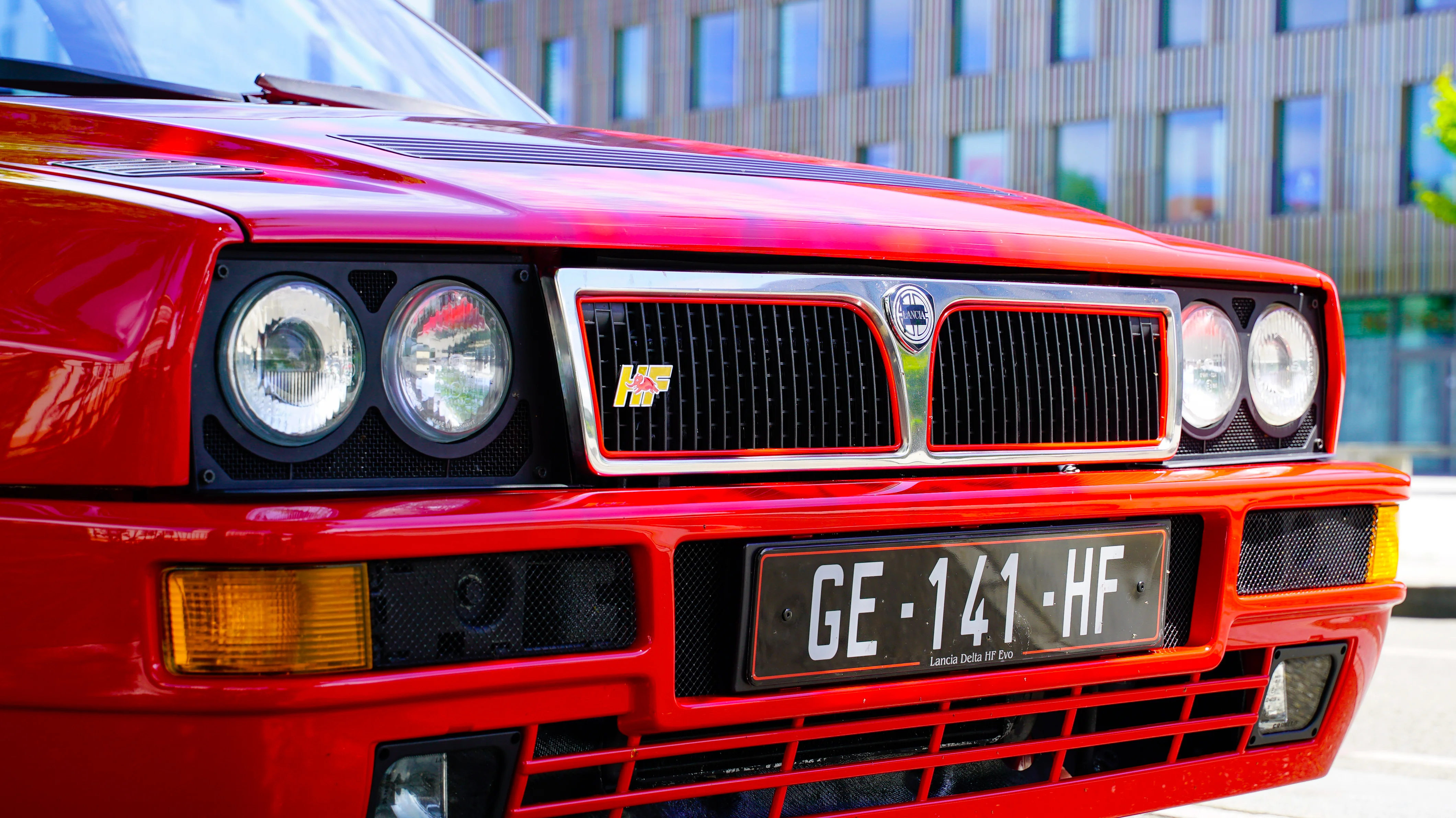 Lancia Delta HF Integrale Evo - Calandre et regard mythique